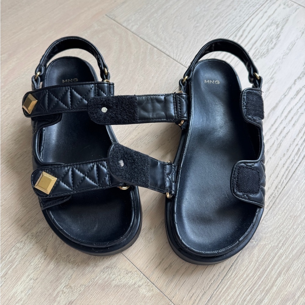MNG Black Strappy Sandals Hook & Loop Padded Quilted Studded Women's 7.5 - Picture 3 of 6